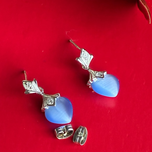 925 Silver Earrings,Elegant Silver and Blue Heart Earrings - Picture 5 of 8